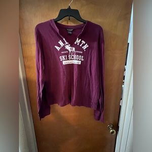 Women’s Abercrombie and Finch, long sleeve, V-neck shirt, size XL